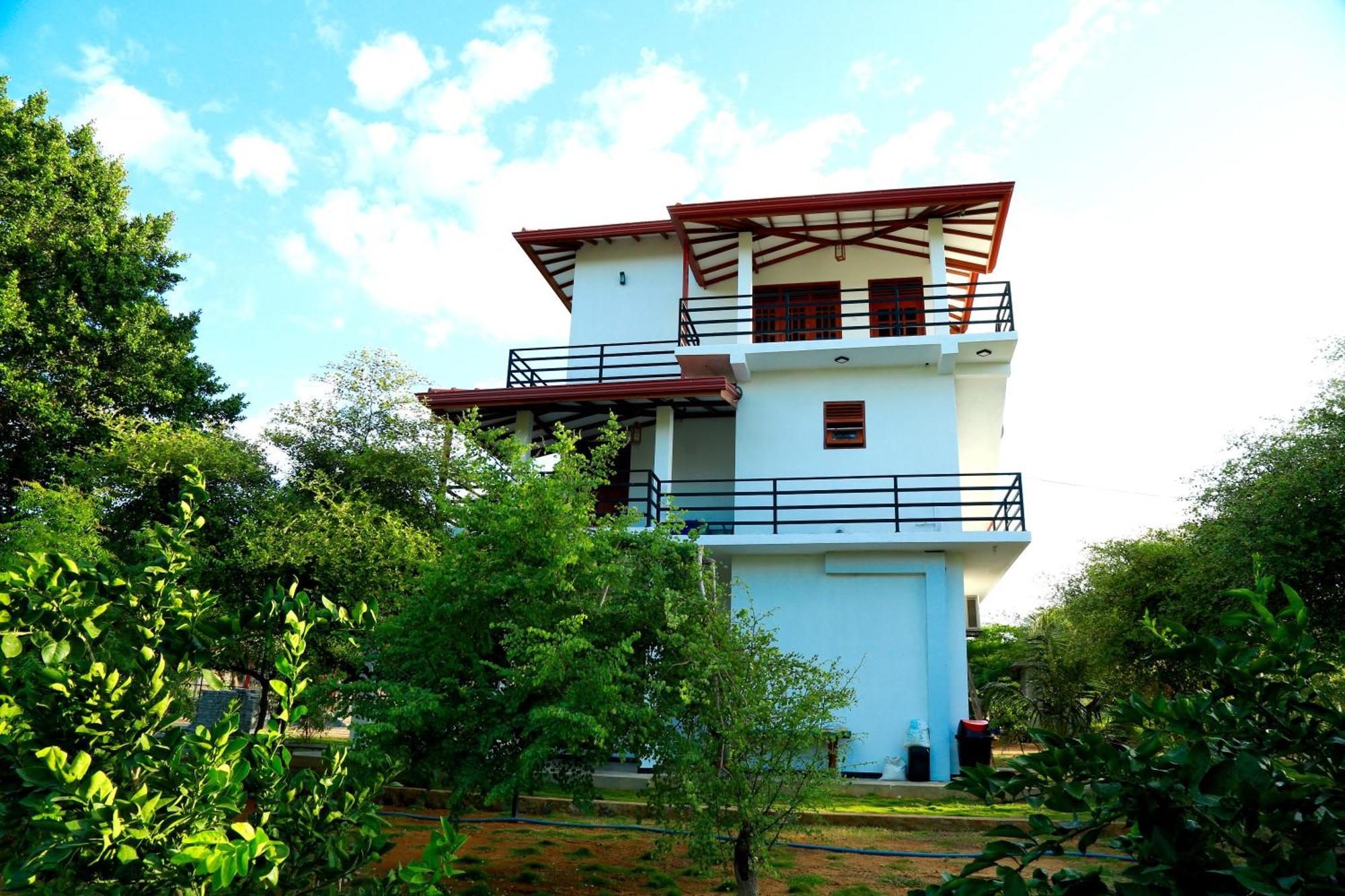Lake Villa Resort Tissamaharama Εξωτερικό φωτογραφία